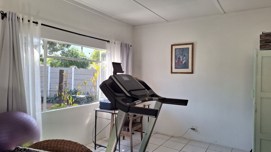 4 Bedroom Property for Sale in Twee Rivieren Western Cape
